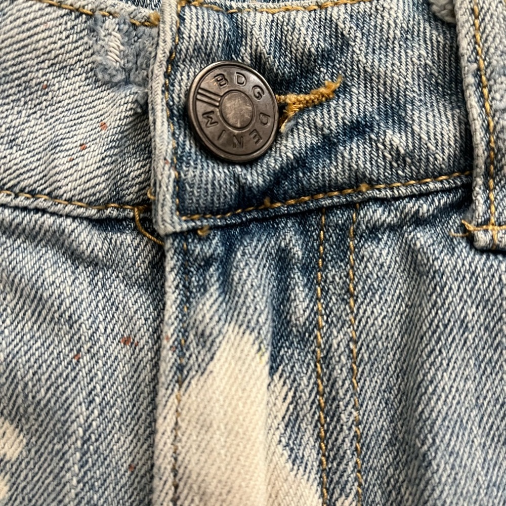 Urban Outfitters BDG High Rise Bleached Out Denim Shorts - Picture 4 of 12